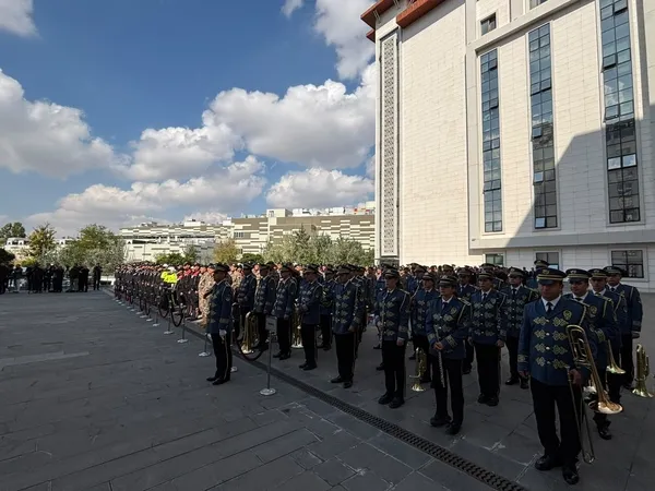 sehit-polis-memuru-ahmet-turkoglu-icin-ankara-emniyetinde-toren-duzenlendi-1791368977946.jpg