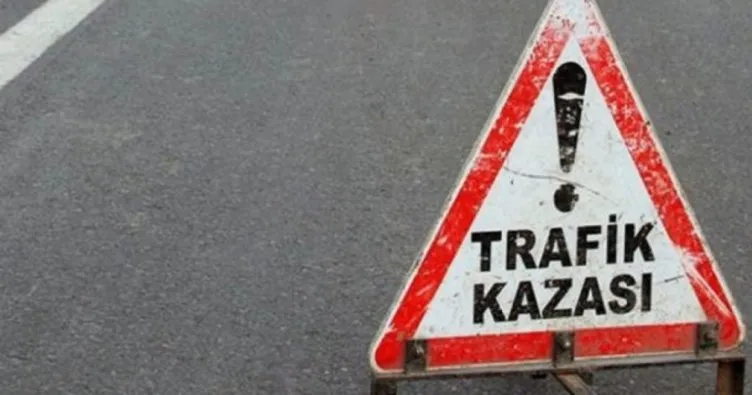 Karabük’te otomobil refüje çarptı: 4 yaralı