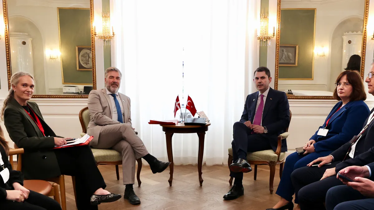 Bakan Kurum’dan Kopenhag’da COP31 diplomasisi Bakan Kurum’dan Kopenhag’da COP31 diplomasisi