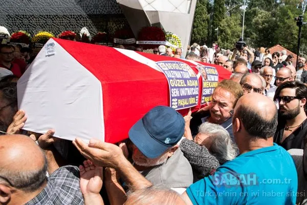 Yeşilçam'ın usta oyuncusu Süleyman Turan son yolculuğuna uğurlandı