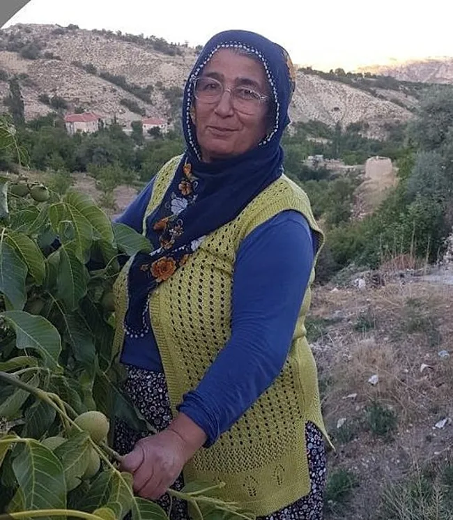 malatyada-aci-olay-anne-ogul-2-saat-arayla-can-verdi-1791908900438.jpeg