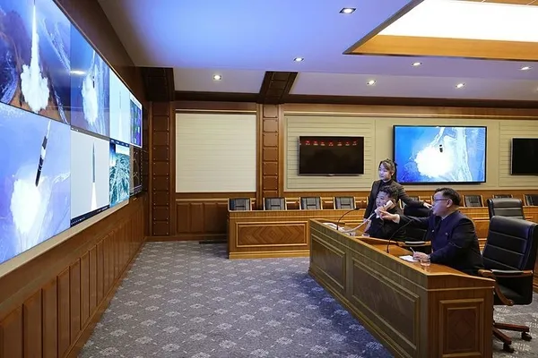 Son dakika haberi: Kuzey Kore 'balistik' fırlattı! ABD ve Güney Kore'nin hamlesine jet yanıt - SABAH.COM.TR
