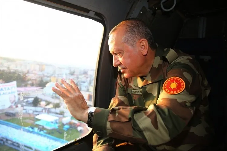 Cumhurbakanı ile beraber ünlü isimler sınıra akın etti