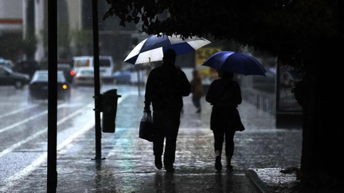 İSTANBUL HAVA DURUMU: Meteoroloji ve Valilikten peş peşe hava durumu uyarısı! İstanbul’da kuvvetli sağanak İSTANBUL HAVA DURUMU: Meteoroloji ve Valilikten peş peşe hava durumu uyarısı! İstanbul’da kuvvetli sağanak