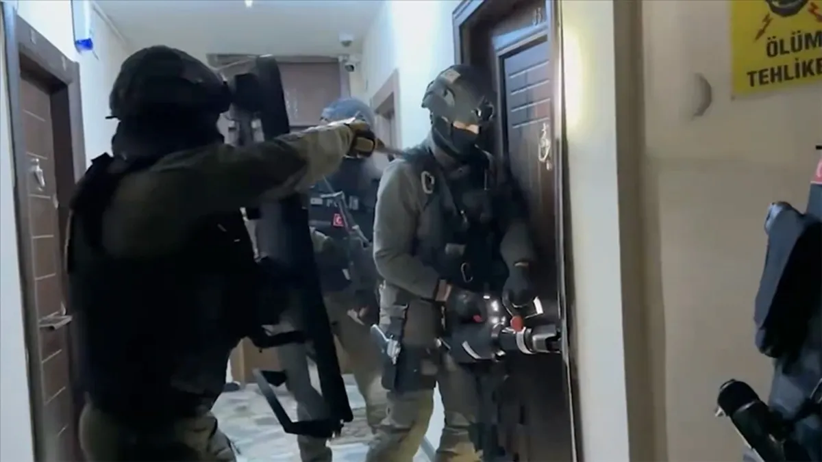 MLKP operasyonunda yakalanan 96 şüpheliden 47’si tutuklandı MLKP operasyonunda yakalanan 96 şüpheliden 47’si tutuklandı