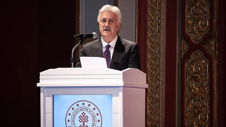 İşte 21 yıl sahneye çıkmadan emekli olan o isim! 70’ten fazla kişi yattığı yerden yılda 18 maaş alıyor