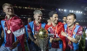 Trabzonsporlu Yusuf Erdoğan ve Berat Özdemir şampiyonluğu anlattı! Gözyaşlarıyla ayrılmıştım o dönem şehirden