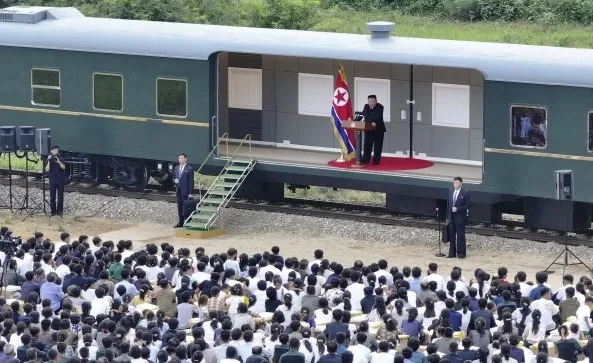 Kuzey Kore’de gizli polis ne yapıyor? Onlarca firari kayıp!