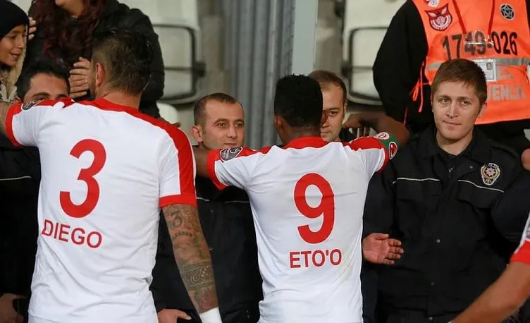 Samuel Eto’o Antalyaspor-Fenerbahçe maçına damga vurdu