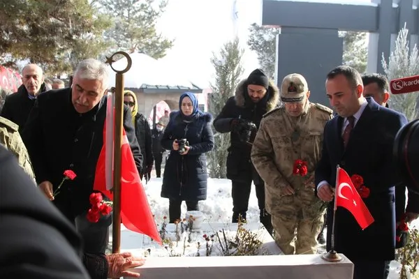 dumlu-sehitleri-58-yilinda-dualarla-anildi-1733577810286.jpg