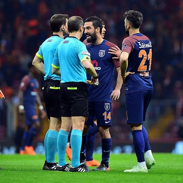 'Hasan Şaş, koridorda Arda Turan ile kavga etti' iddiası...