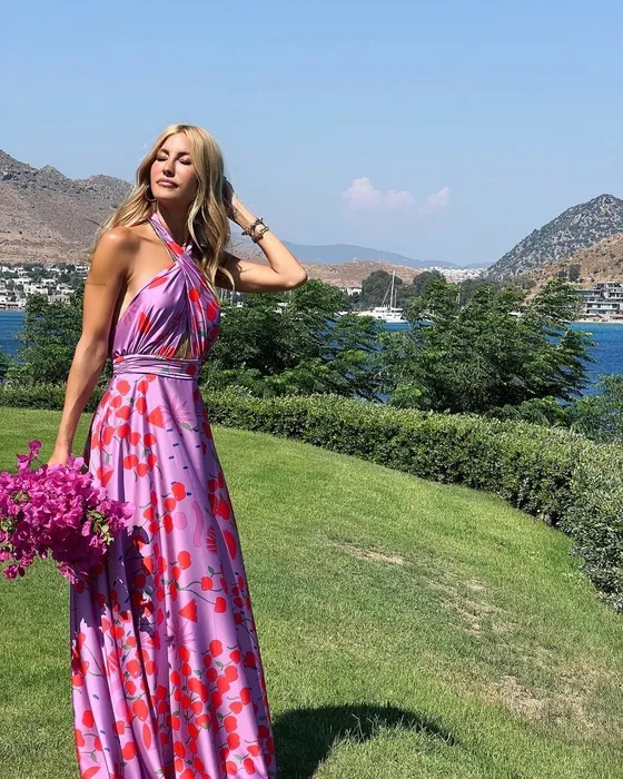 46’lık ’süper model’ Çağla Şikel bir yaş daha aldı! Hala taş gibisin