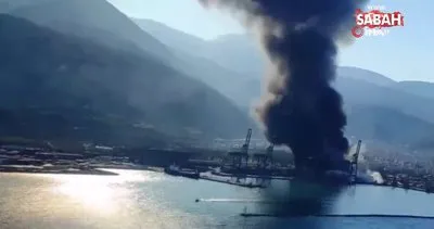 Rus yangın söndürme uçağı İskenderun Limanı’ndaki yangına müdahale etti | Video