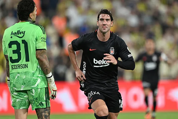 besiktasta-dusan-vlahovicten-orkun-kokcuye-messi-benzetmesi-1788636424839.jpeg