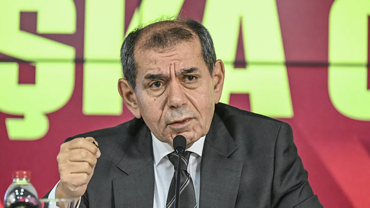 Galatasaray’da ilk ayrılık açıklandı! Dursun Özbek’ten transfer sözleri: “60 bin adet sattık” – Galeri Galatasaray’da ilk ayrılık açıklandı! Dursun Özbek’ten transfer sözleri: “60 bin adet sattık” – Galeri