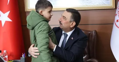 Vali Hacıbektaşoğlu, şehit polis memurunun çocuklarını makamında ağırladı #hatay