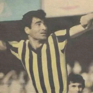 Fenerbahçe'nin efsane futbolcusu Şeref Has vefat etti! Şeref Has kimdir?