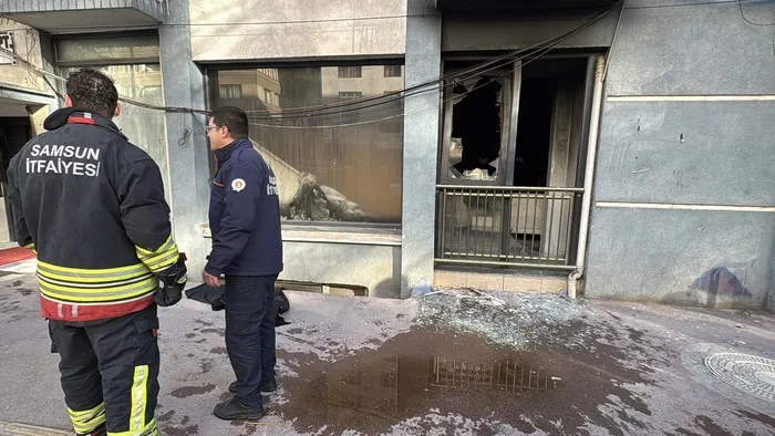 samsun-komsusu-ile-tartisip-kendi-evini-yakti-1773230717623.jpg