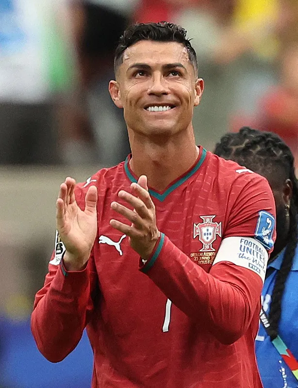 cristiano-ronaldodan-messi-sorusuna-sok-yanit-1782246620636.jpg