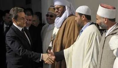 Sarkozy camide!
