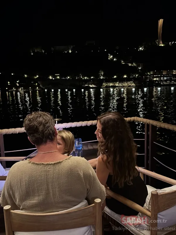 Başak Dizer aşka geldi! Yakışıklı eşi Kıvanç Tatlıtuğ ve oğullarına sevgisini bakın nasıl haykırdı: İstersen dağlar yerinden oynar...