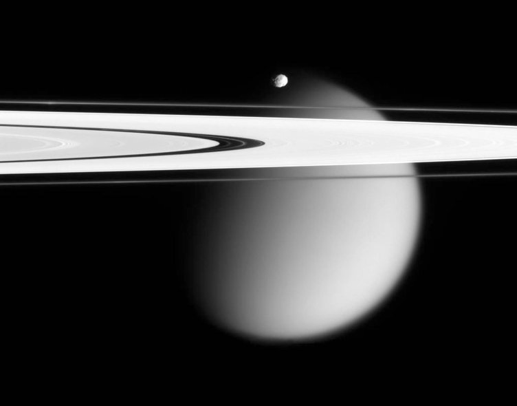 NASA, Satürn’ün halkalarının en yakın fotoğraflarını çekti