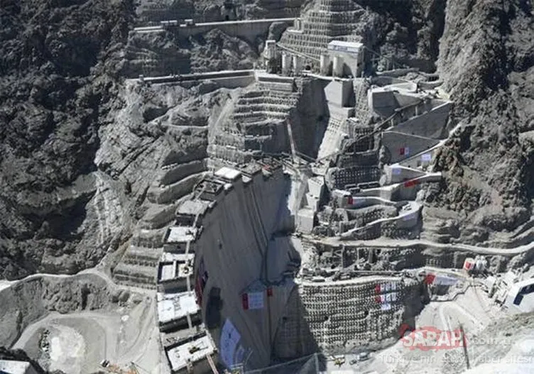 Heyecanla beklenen Yusufeli Barajı projesinden yeni haber! Son 7 metreye girildi