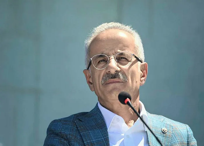 bakan-uraloglu-super-hizli-tren-projesini-duyurdu-ankara-istanbul-arasi-80-dakikaya-inecek-1691782523695.jpg