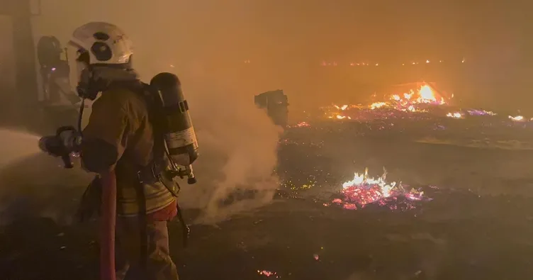 Sünger deposu alevlere teslim oldu