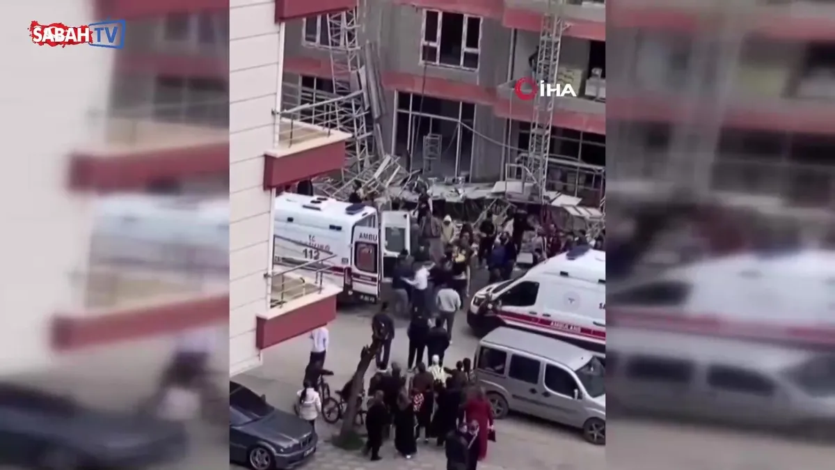 Ankara’da inşaat iskelesi çöktü: 3 işçi yaralandı videosunu izle Ankara’da inşaat iskelesi çöktü: 3 işçi yaralandı videosunu izle