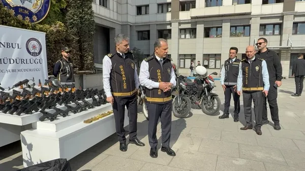 istanbul-emniyeti-suclulara-goz-actirmiyor-yeni-nesil-cetelere-darbe-ustune-darbe-1-ayda-289-gozalti-demir-yum-1791805641432.jpg