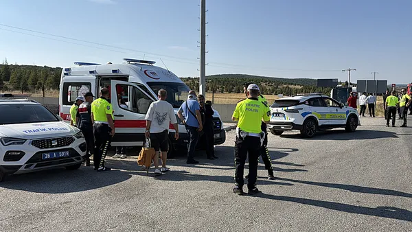 eskisehirde-yolcu-otobusu-sarampole-devrildi-24-kisi-yaralandi-1784273275256.jpeg