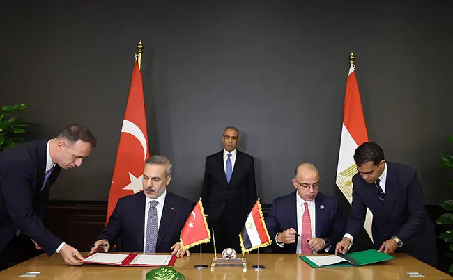 turkiye-ile-misir-arasinda-cesitli-belgeler-imzalandi-1786660370883.jpg