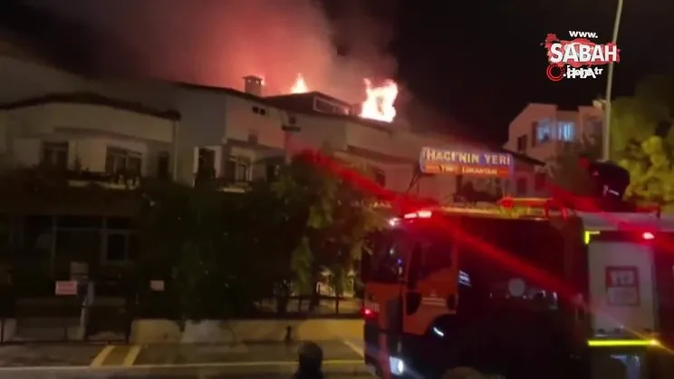 Marmaris'te korkutan yangın: Geceyi alevler aydınlattı | Video