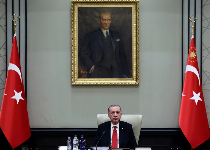 son-dakika-2023-yilinin-son-milli-guvenlik-kurulu-toplandi-iste-7-maddelik-mgk-bildirisi-1701279784206.jpg SON DAKİKA | 2023 yılının son Milli Güvenlik Kurulu toplandı: İşte 7 maddelik MGK bildirisi!