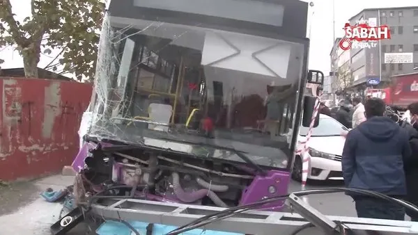 Başakşehir'de zincirleme kazada 5 araç birbirine girdi: 1 yaralı