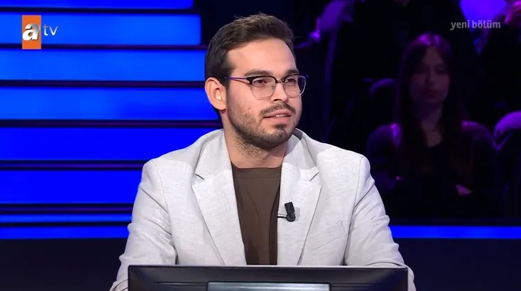 Kim Milyoner Olmak İster?’de şaşırtan anlar! Anne babasını boşayan avukat yarışmacı geceye damga vurdu