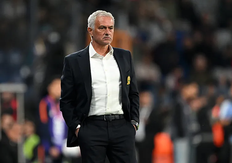Mourinho’dan geleceğiyle ilgili gelen soruya tepki: Soruyu anlamadım