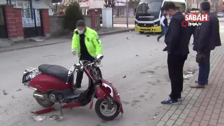 Arkadaşıyla yarış yaparken kaza yaptı, parçalanan motosikletini bırakıp kayıplara karıştı | Video