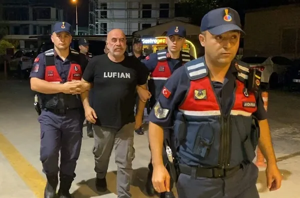 unlu-yonetmen-uyusturucu-operasyonunda-gozaltina-alindi-1784787887205.jpg