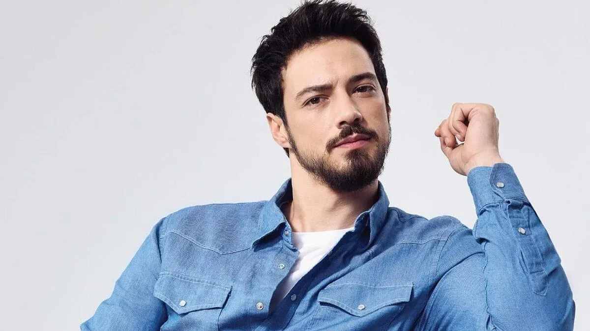 ‘Orhan Bey’ tiyatroda