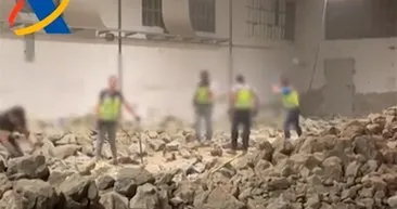 Taşları balyozla kırdılar! İçinden çıkanlar...