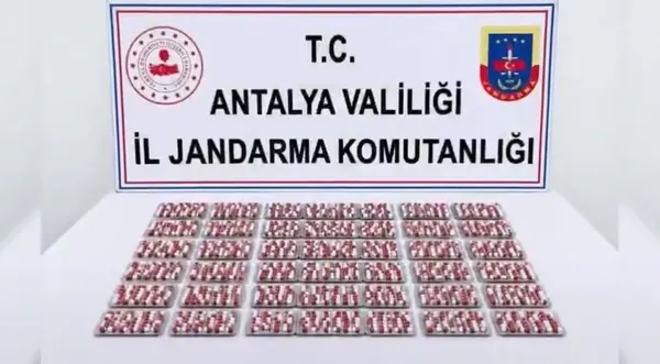 32-ilde-uyusturucu-madde-saticilarina-yonelik-operasyon-423-supheli-yakalandi-560-kg-uyusturucu-madde-ele-geci-1793177850597.jpg