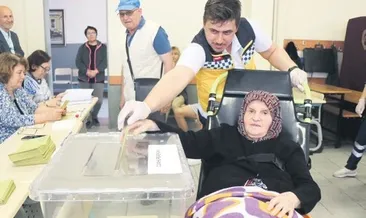 Çınarlar sandık başında