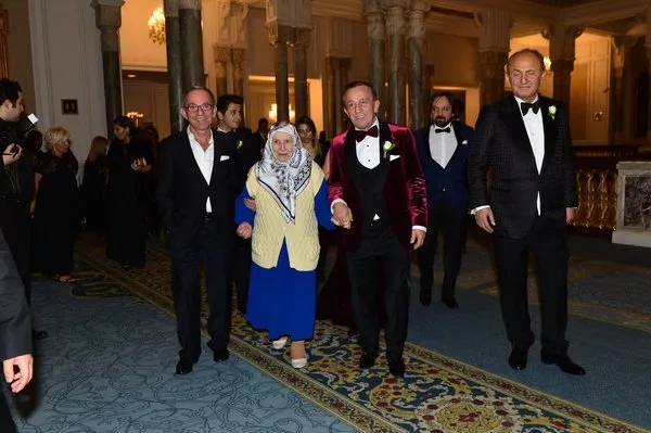Ali Ağaoğlu'ndan kızı Sena Ağaoğlu'na ikinci düğün