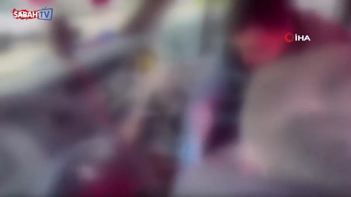 Çekicinin zulasından 16,7 kilogram uyuşturucu çıktı: 2 kişi tutuklandı | Video videosunu izle Çekicinin zulasından 16,7 kilogram uyuşturucu çıktı: 2 kişi tutuklandı | Video videosunu izle