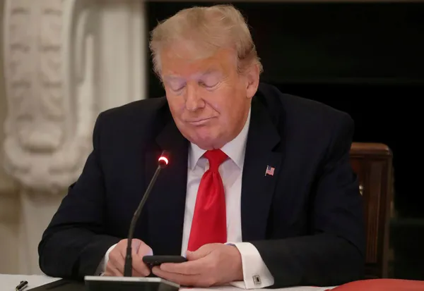 trumpa-olan-destek-cig-gibi-buyuyor-oy-orani-soke-etti-1613541930853.jpg Trump'a olan destek çığ gibi büyüyor! Oy oranı şoke etti!