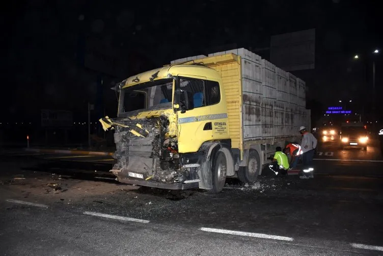 Aksaray’da yolcu otobüsü ile kamyon çarpıştı: Yaralılar var