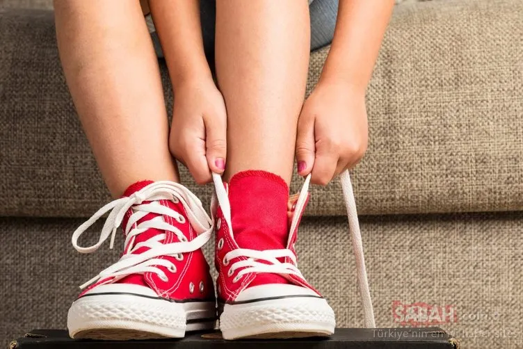 Çocuğun ayak sağlığını yanlış ayakkabı bozabilir...