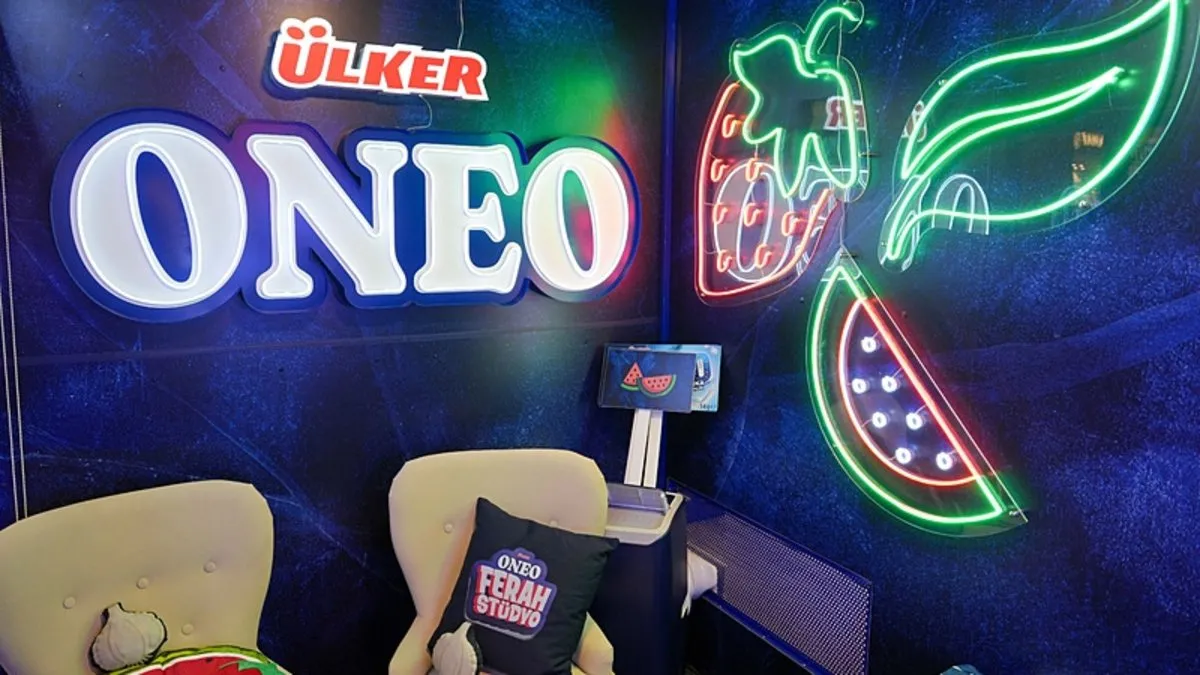 Ülker Oneo’dan içerik üreticilerine mobil stüdyo: “İlhan veren bir buluşma noktası olacak” Ülker Oneo’dan içerik üreticilerine mobil stüdyo: “İlhan veren bir buluşma noktası olacak”